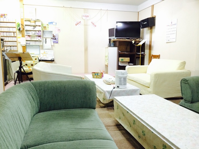 小山カラオケ教室内観